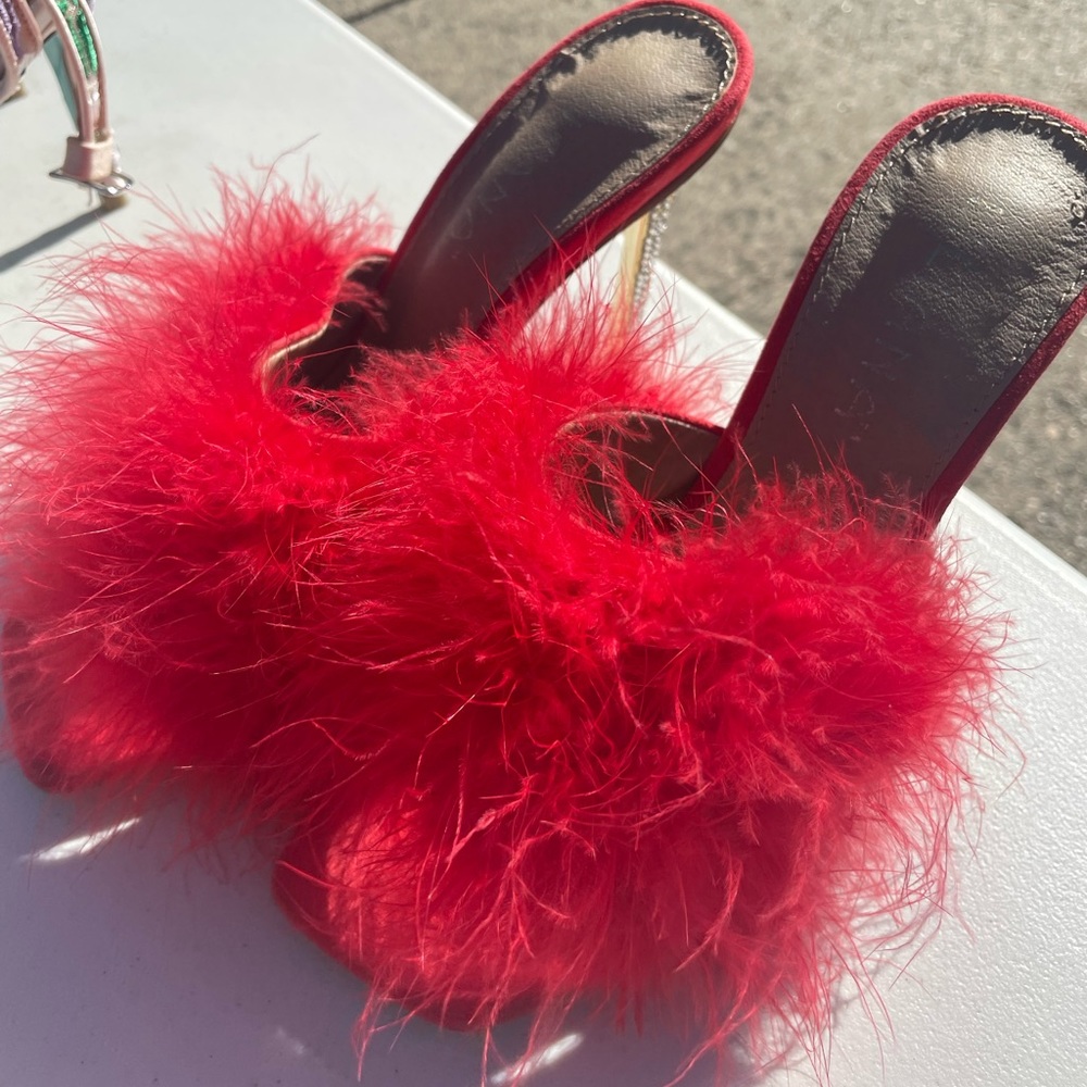 RED FUR HEELS